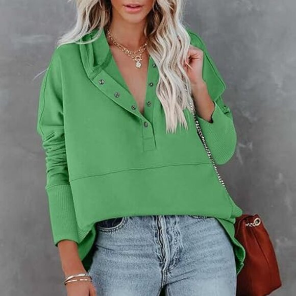 Onlypuff Women's Green Oversized V Neck 3/4 Snap Pullover Hoodie Size M NWOT - Picture 2 of 4